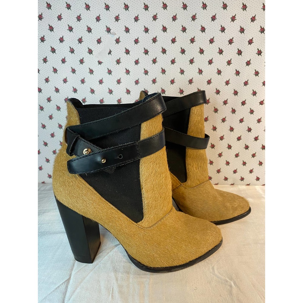Elizabeth and James Solar1 Pony Hair Bootie